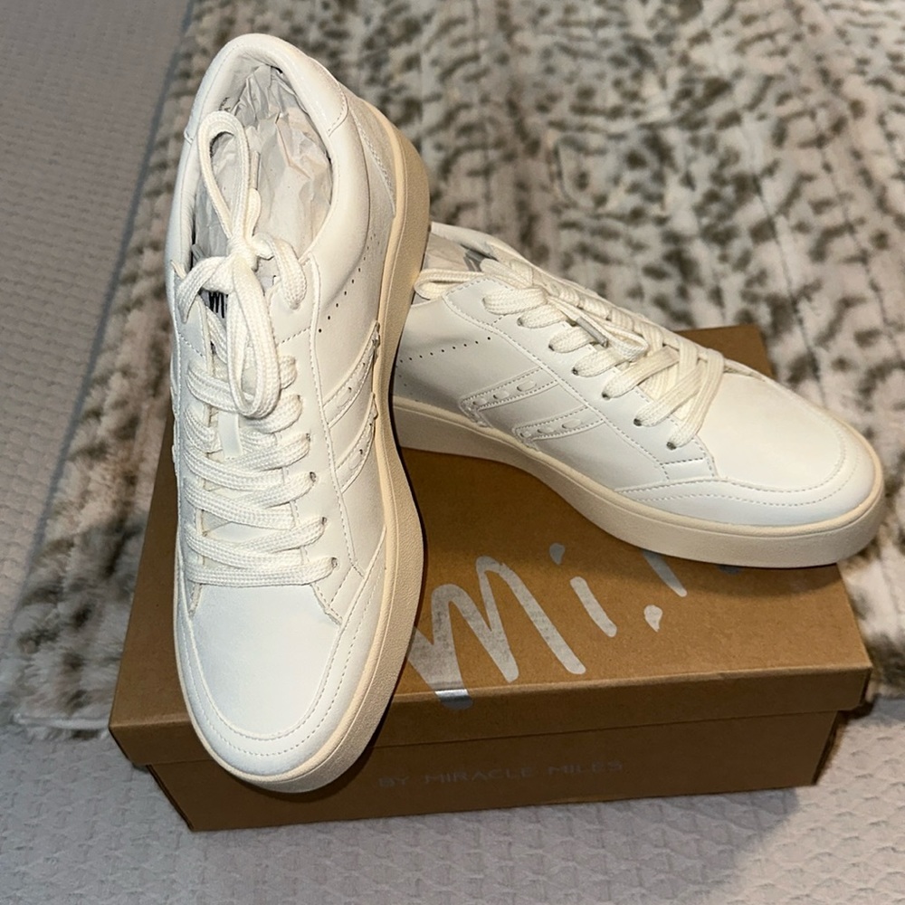 Miim Women’s Mara Sneaker